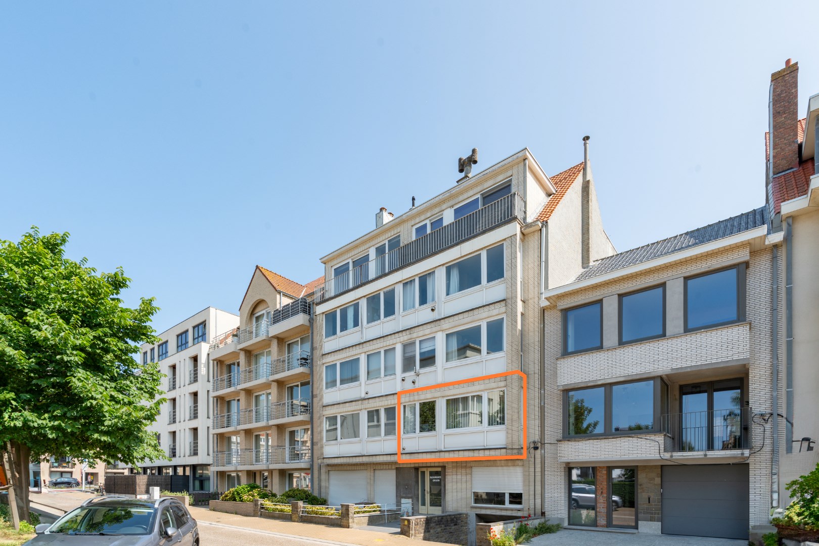 OP TE FRISSEN APPARTEMENT MET 2 SLAAPKAMERS IN MARIAKERKE 