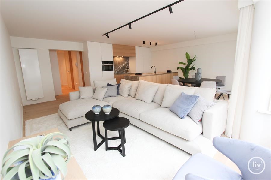 Top gerenoveerd appartement nabij de Lippenslaan en Zeedijk gelegen. Gevelbreedte van 7m! 