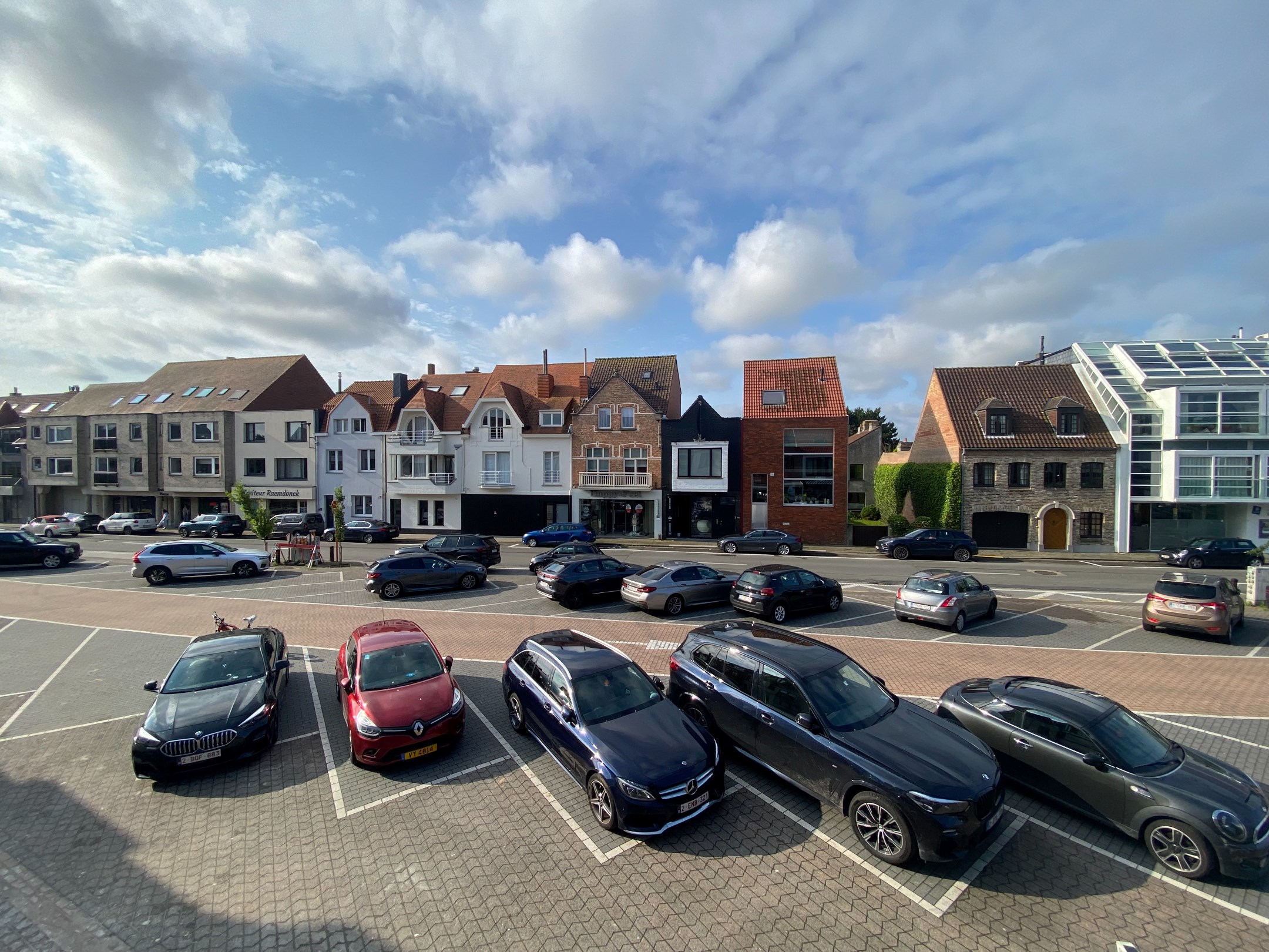 Appartement met twee slaapkamers gelegen in de unieke nieuwbouwresidentie &#39;Acur&#39; gelegen op de Groentenmarkt te Knokke. 