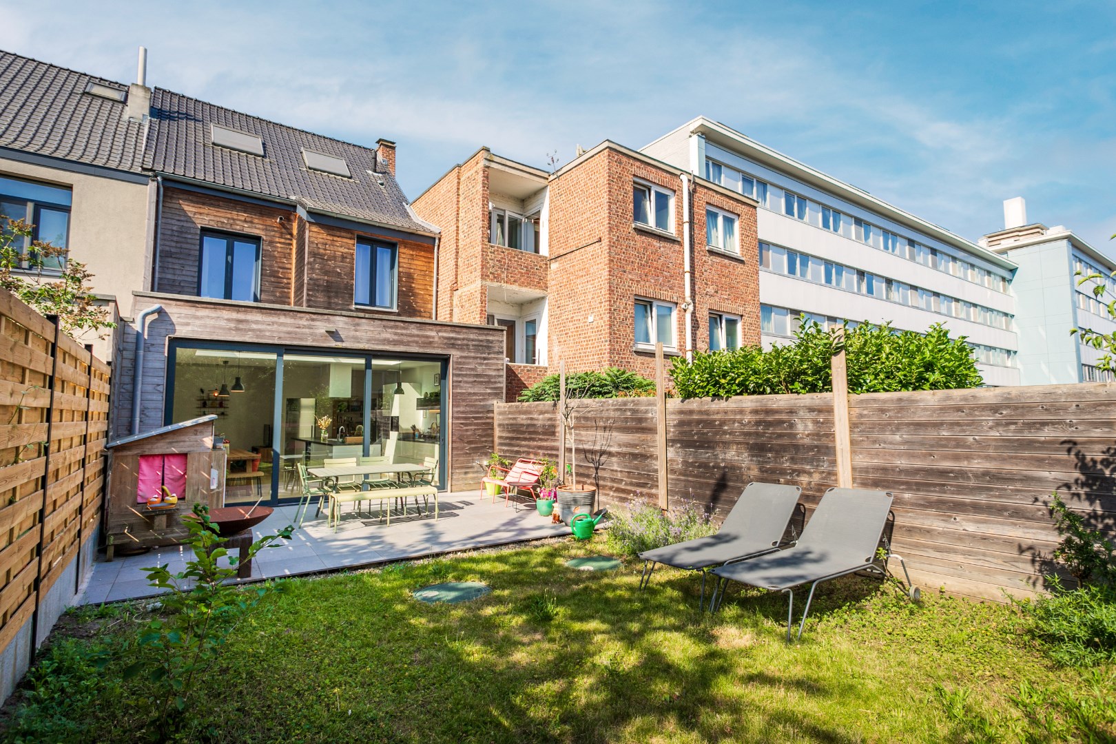 Ruime gerenoveerde woning met tuin, terras en 3 slaapkamers in Halle 