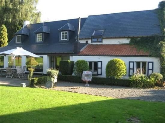 Karaktervolle woning met tuin en weide op 7.200m&#178; 