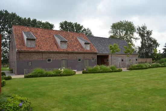 Charmant landhuis met bijgebouwen op 1,5Ha 