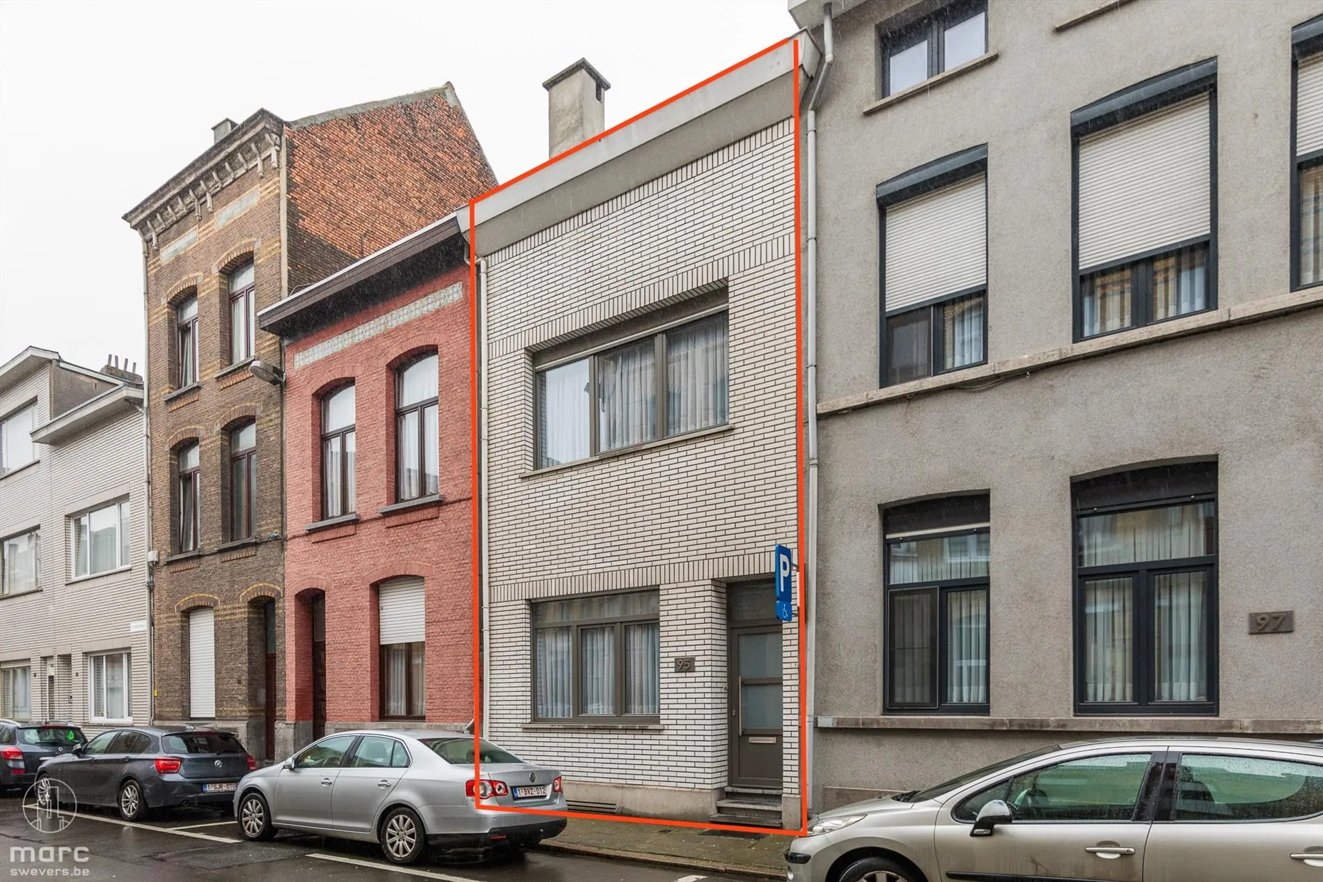 Verlaagde prijs | Rijwoning met drie slaapkamers in Borgerhout