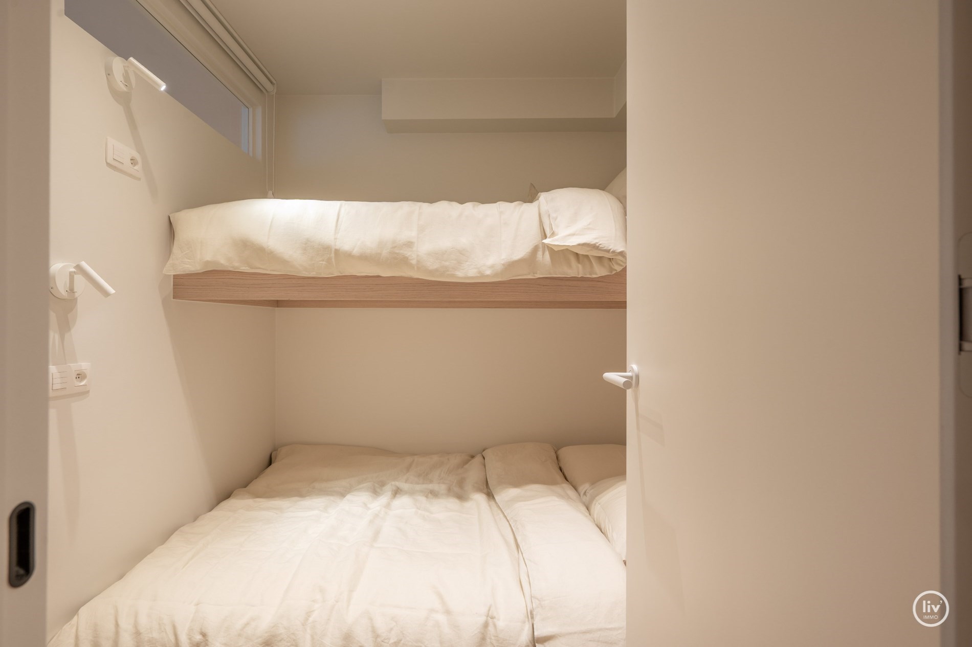 OPENDEURDAG Zaterdag 05/07 - tussen 10u-12u (Elizabetlaan 102): Prachtig gerenoveerd 3 slaapkamerappartement met aangenaam zonneterras gelegen vlakbij de Lippenslaan te Knokke. 