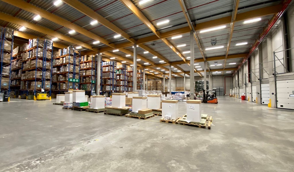 Nieuw logistiek magazijn te huur in Willebroek