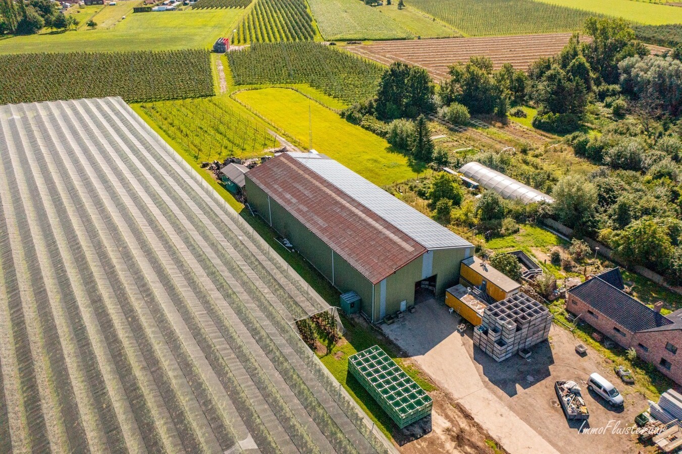 Terrain &#224; b&#226;tir avec entrep&#244;t d&#39;environ 54 ares &#224; Herk-de-Stad 