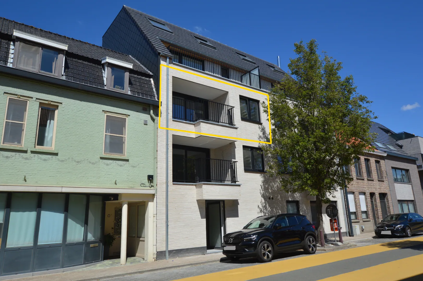 Nieuwbouw appartement te huur met één slaapkamer en inpandige garage