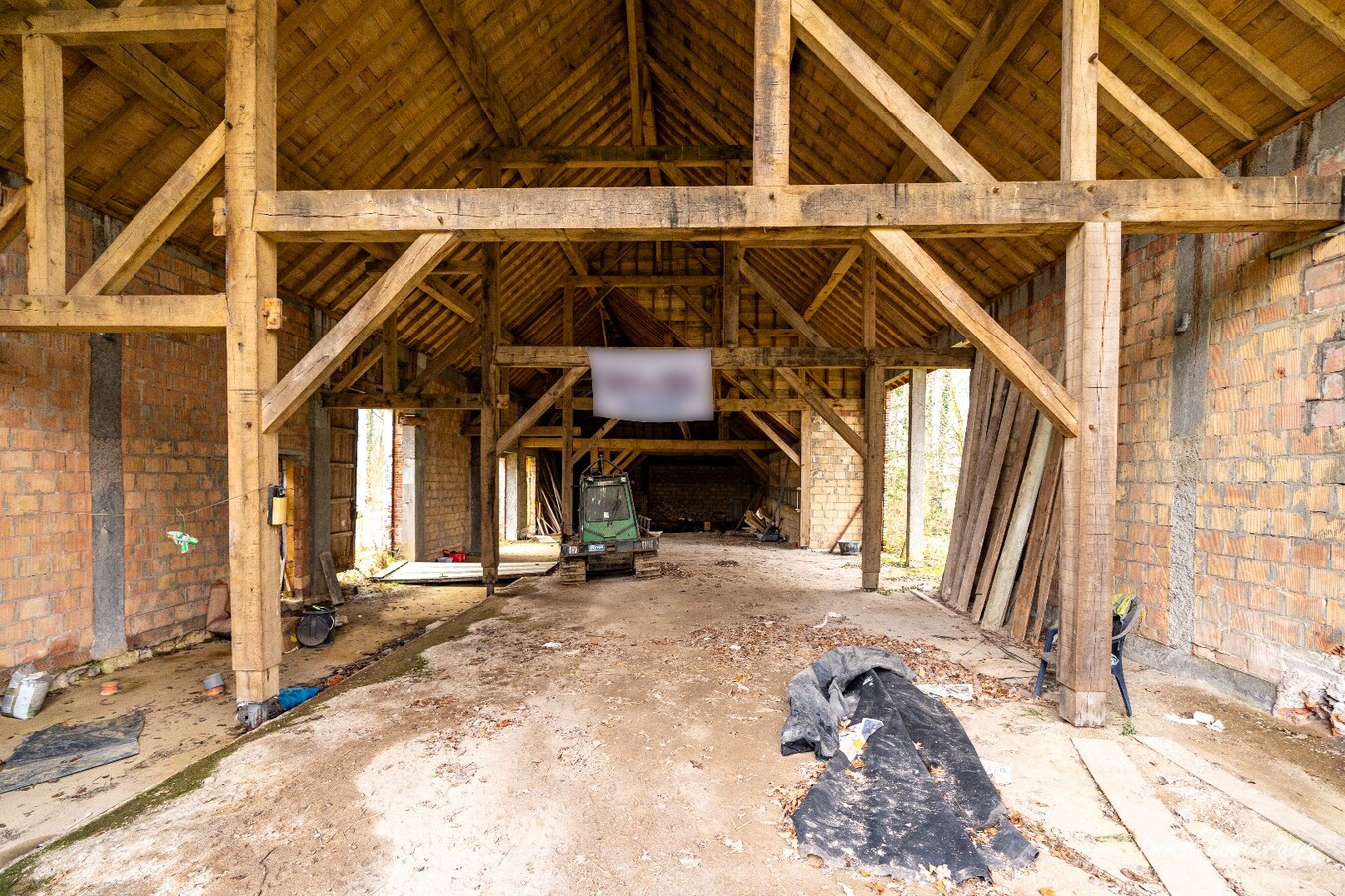 Uniek casco landhuis op een idyllische  locatie op ca. 8,26 ha te Diest 