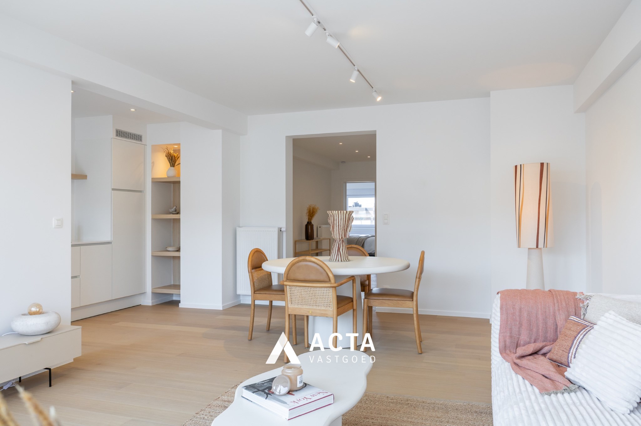 Gerenoveerd appartement op de zesde verdieping aan het Leopold I Plein 