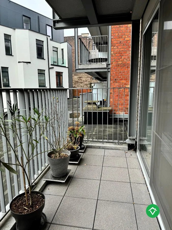 Appartement met 2 slaapkamers en garage Coupure te Gent 