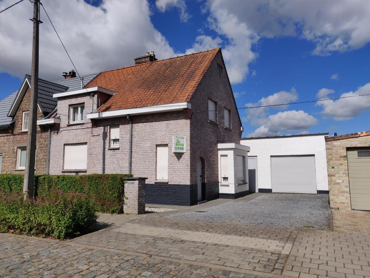 Woning met 3 slaapkamers en tuin met ruime werkplaats te Roeselare 