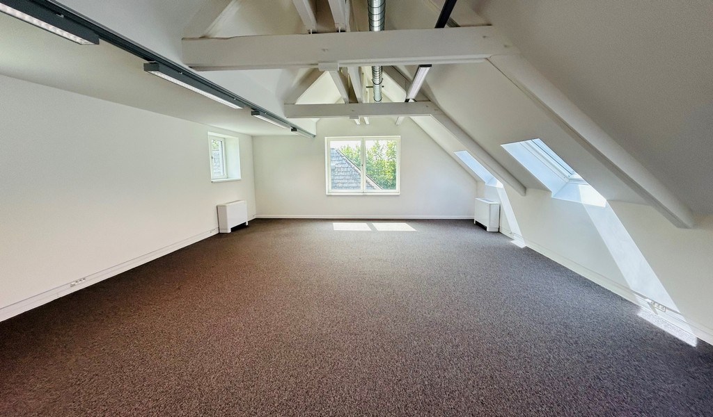 Gemeubelde kantoren in Axxes Business Center in Merelbeke