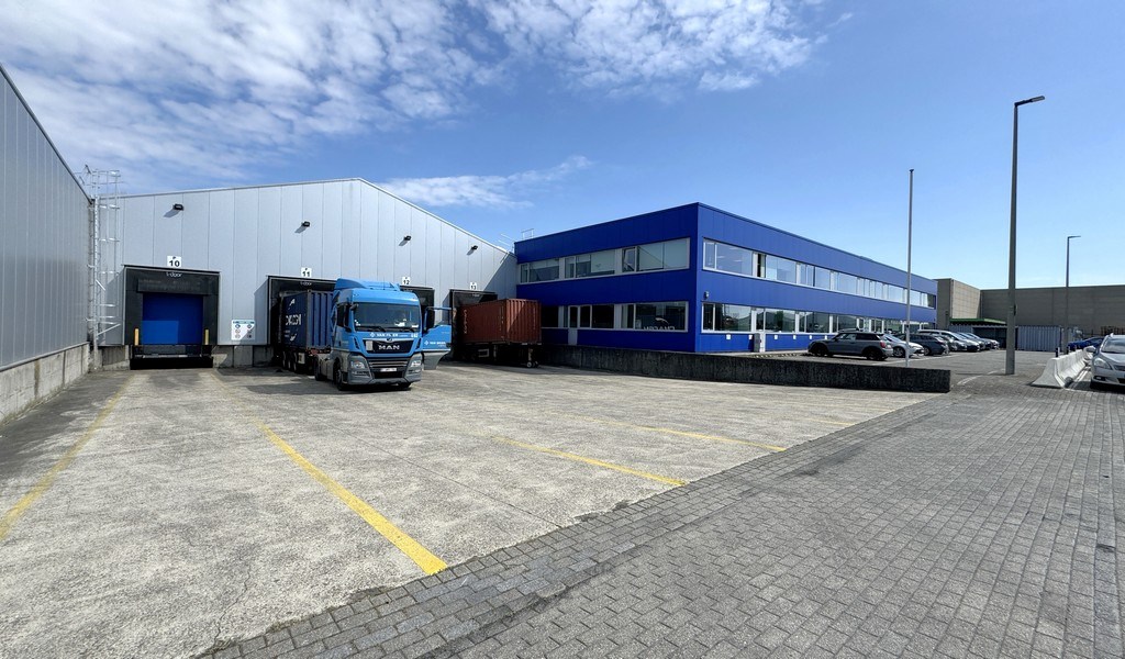Magazijn te huur in Schomhoeve Logistic Center in haven Antwerpen