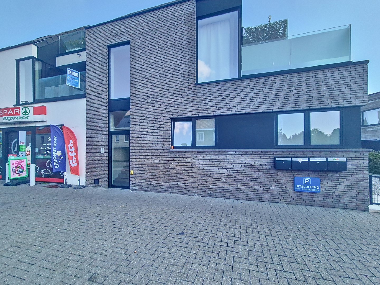 Appartement met 2 slpks en garage 