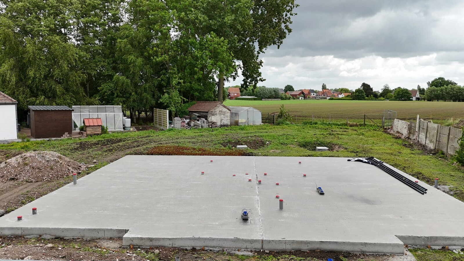 Nieuwbouwwoning met 4 slaapkamers en tuin te Koekelare 