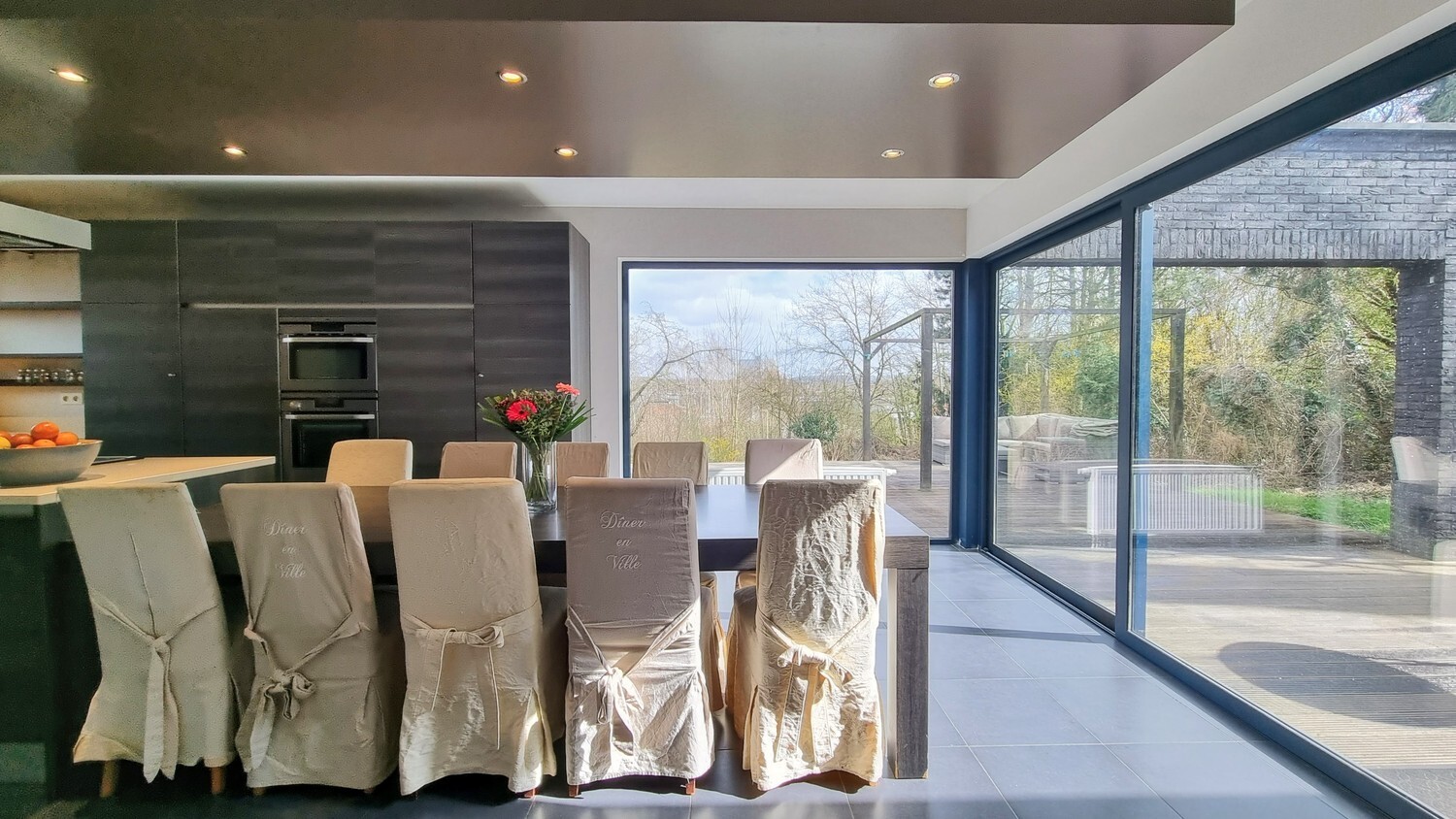 Royale, residentieel gelegen woning op 800 m&#178; met panoramisch zicht 