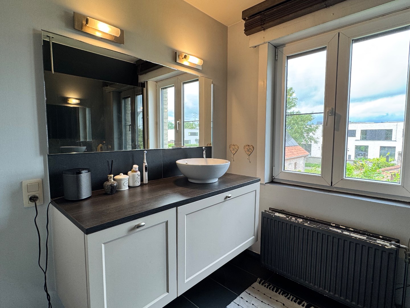 Landelijk gelegen villa met ruime tuin in Grammene. 