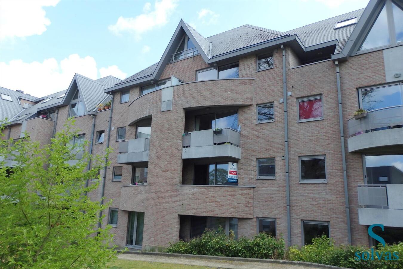 Appartement met 2 slaapkamers met groen uitzicht! 