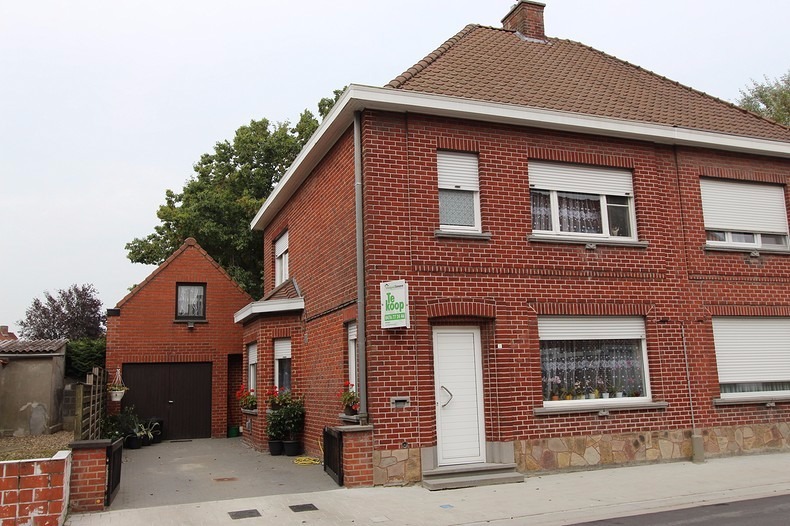 VERKOCHT IN UW BUURT ! 