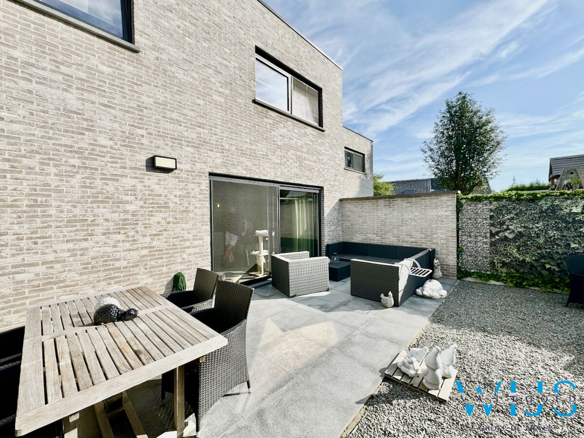 Kwalitatieve nieuwbouwwoning te EVERGEM ! 
