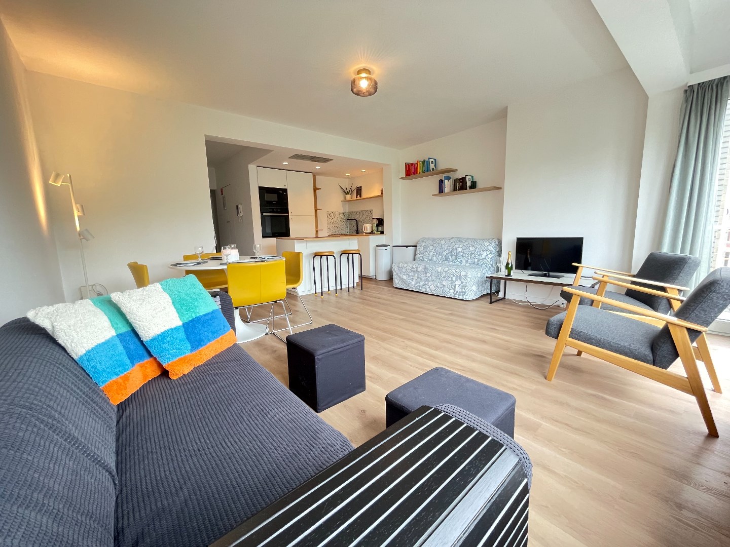 VAKANTIE APPARTEMENT IN CENTRUM OOSTENDE (VAKANTIEVERHUUR) - vanaf 634 Euro per week 