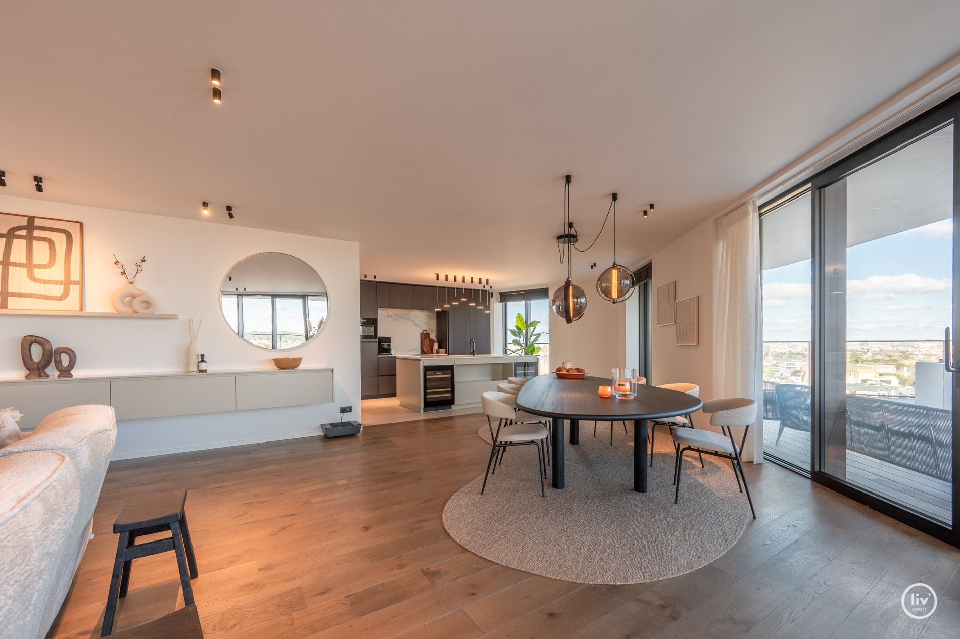 Luxueus , dubbel appartement (208 m2) met magnifieke zichten gelegen in residentie &#39;the tower&#39; in Duinenwater. 