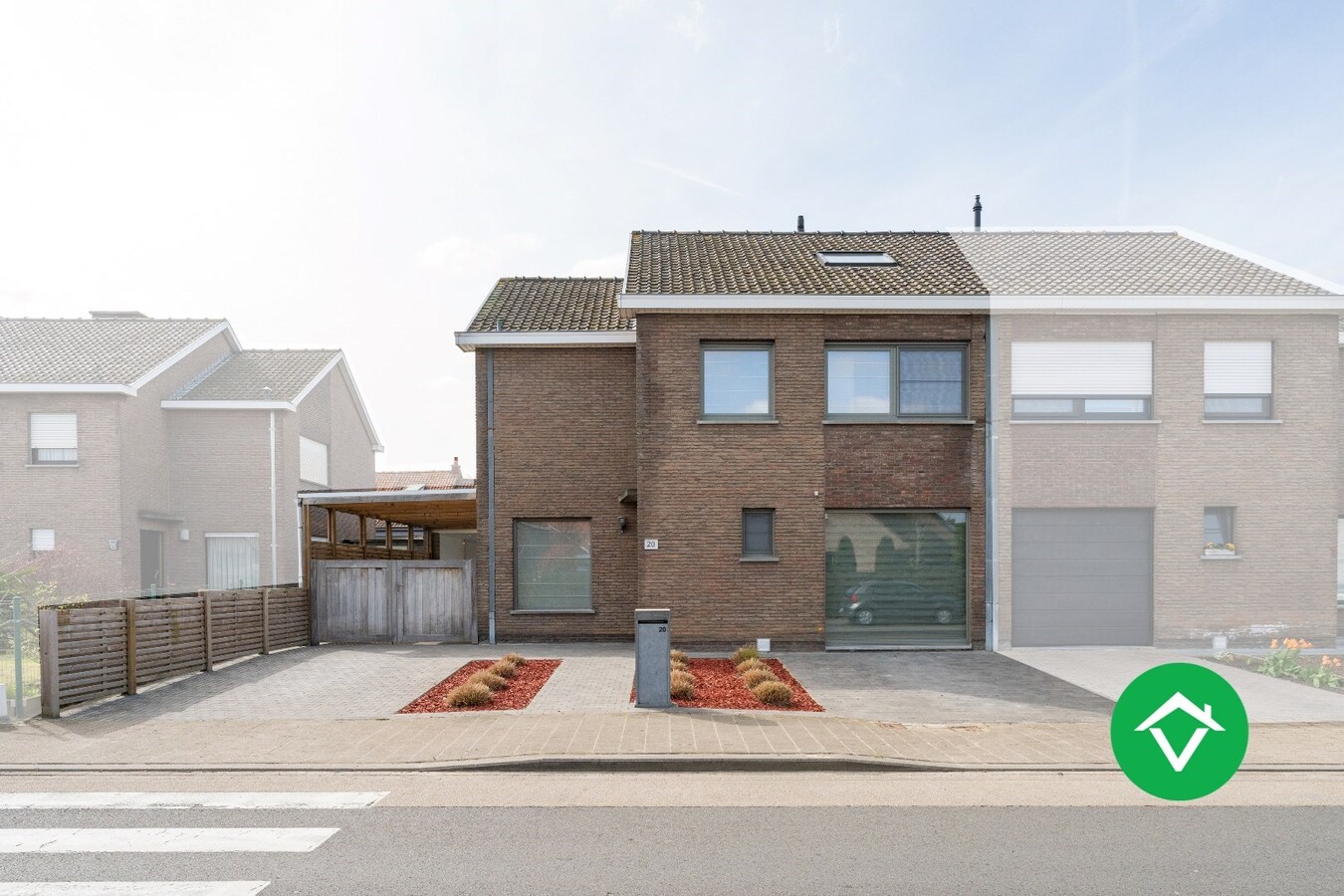 Instapklare woning met 4 slaapkamers en zonrijke tuin te koop in Kortemark 