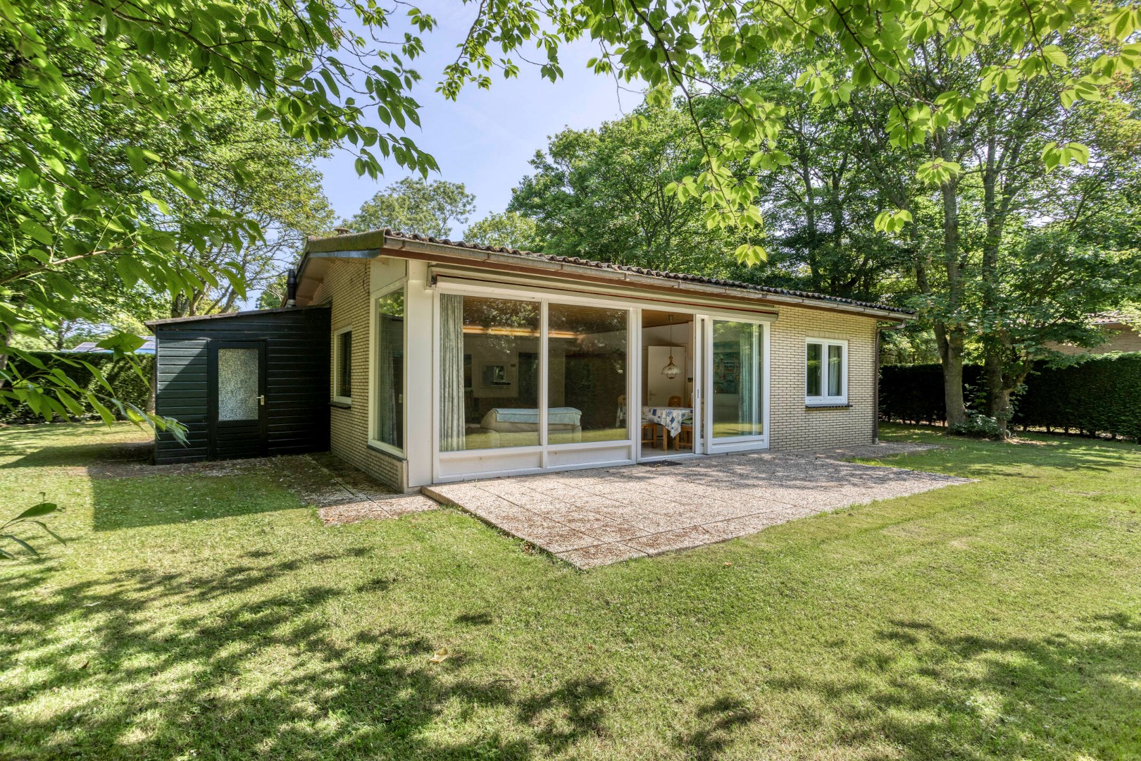 Sfeervolle bungalow op toplocatie nabij het Banjaardstrand – Kamperland 