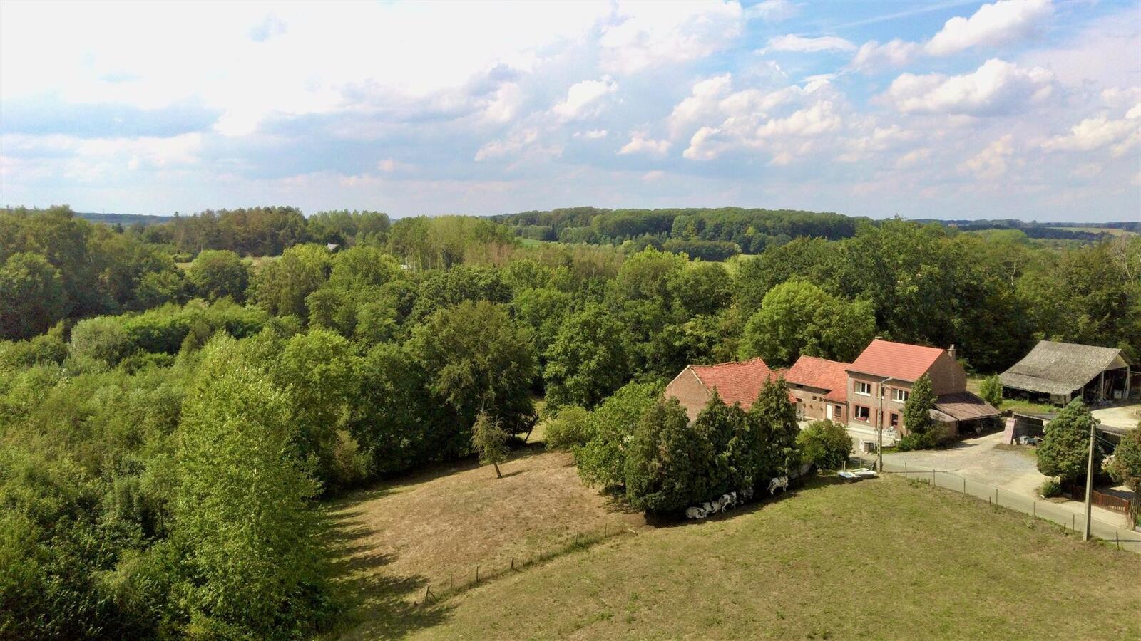 Te renoveren boerderij met weilanden op ca. 1,8ha te Boutersem (Vlaams-Brabant) 