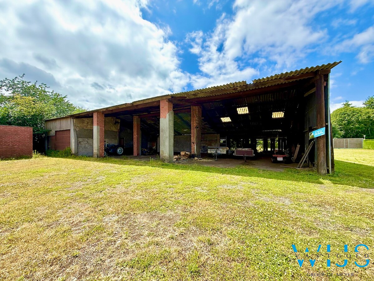 Af te breken woonhuis op 1.104m&#178; op TOPLOCATIE ! 