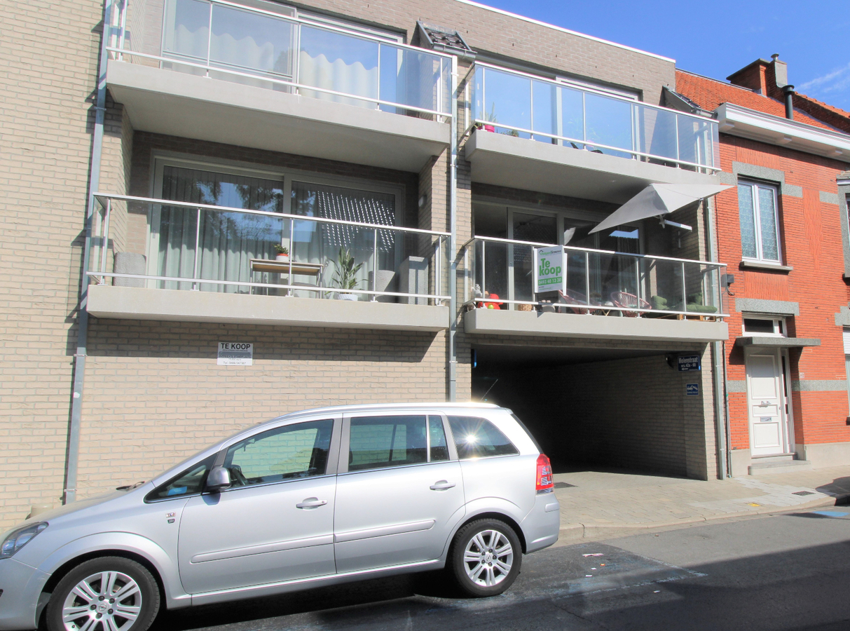Appartement met 2 slaapkamers en autostandplaats te Roeselare 