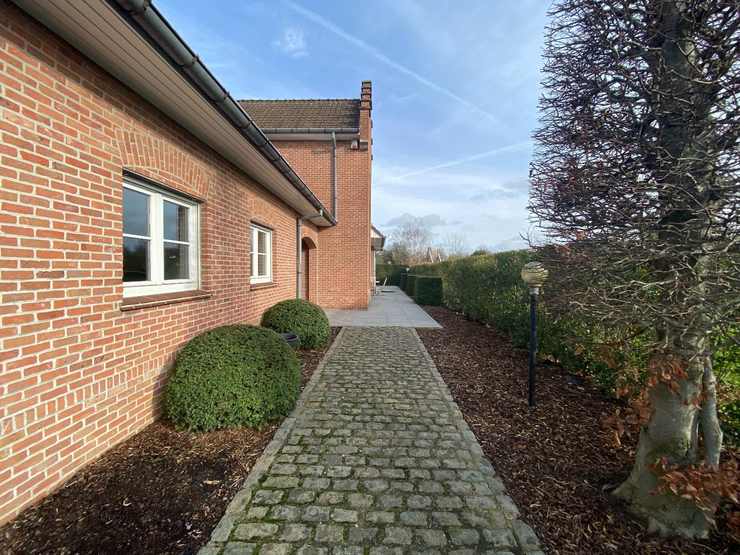 Exclusieve villa op een residenti&#235;le ligging op 1.145 m&#178; nabij het centrum! 