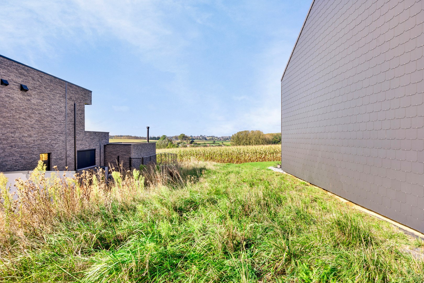 Terrain &#224; b&#226;tir pour maison mitoyenne de 4a 97ca avec vue imprenable 