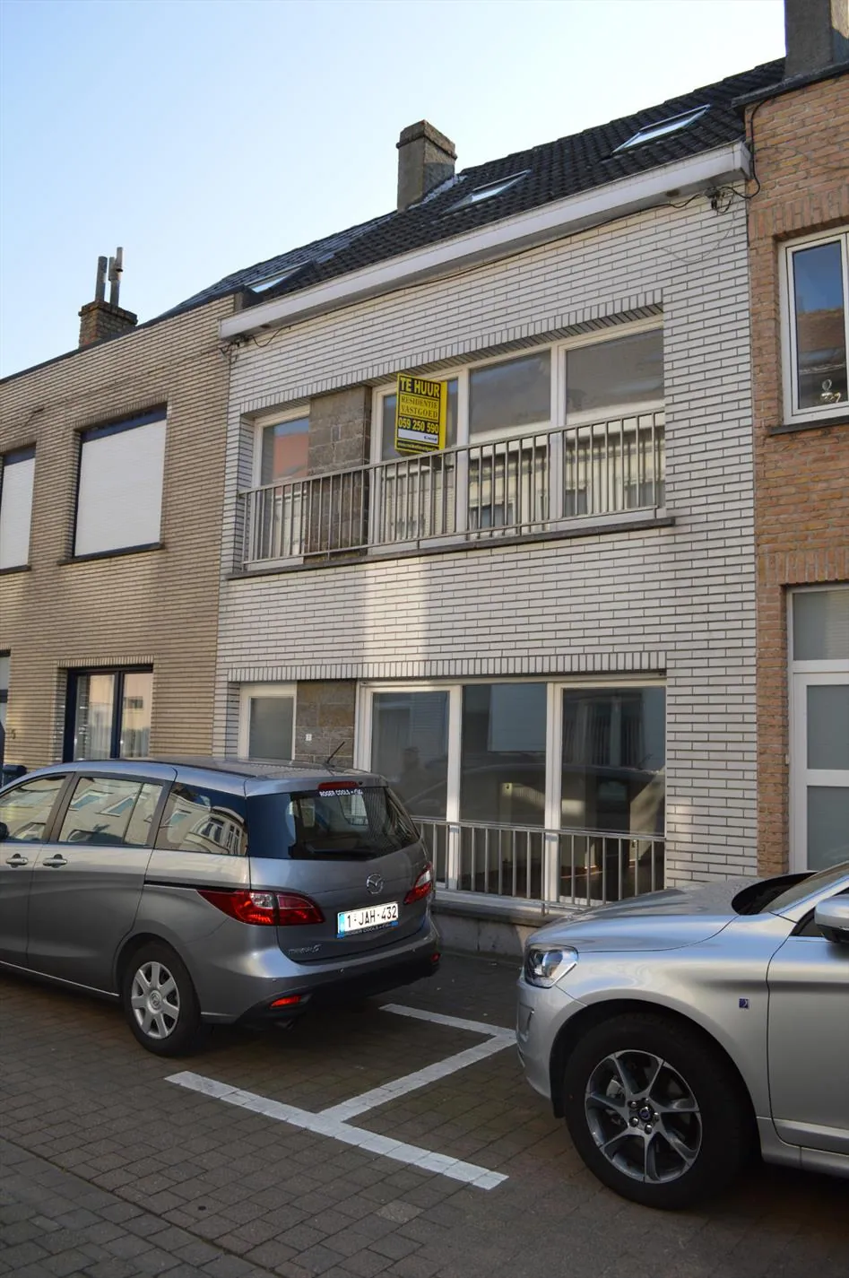 Gerenoveerde rijwoning te Oostende met 3 slaapkamers.