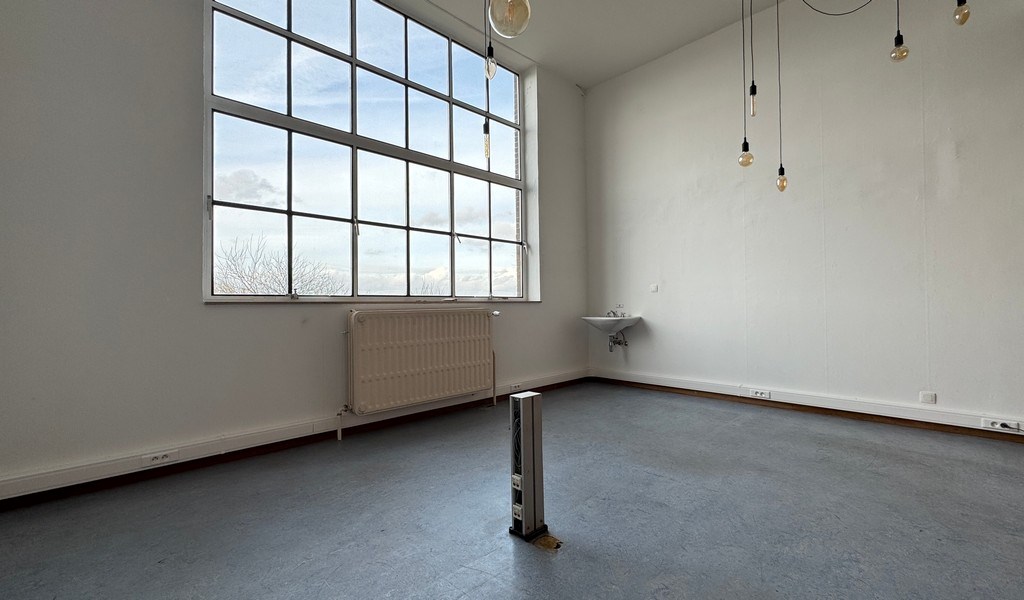 Magazijnen en kantoren te huur in Interescaut in Schelle