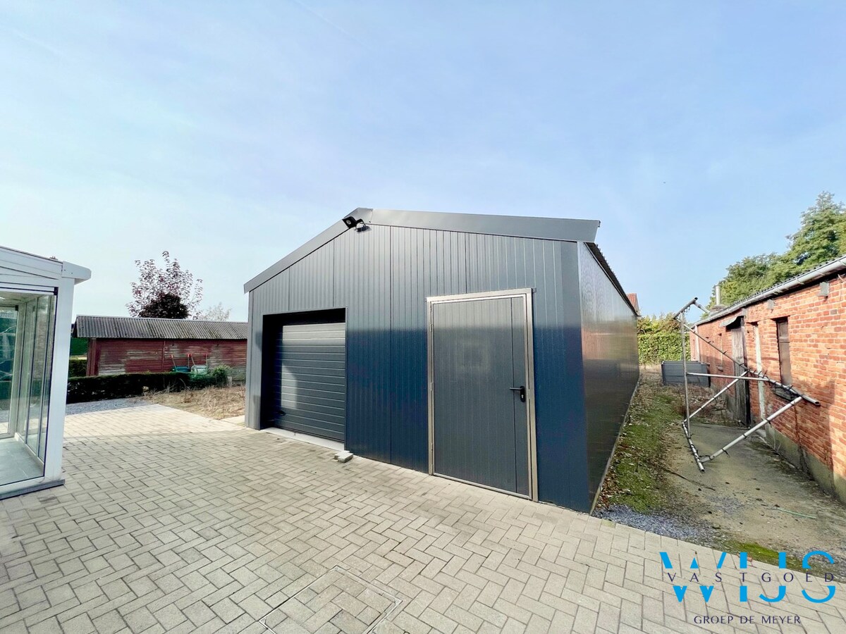 Woning met 2 loodsen  te ERTVELDE ! 
