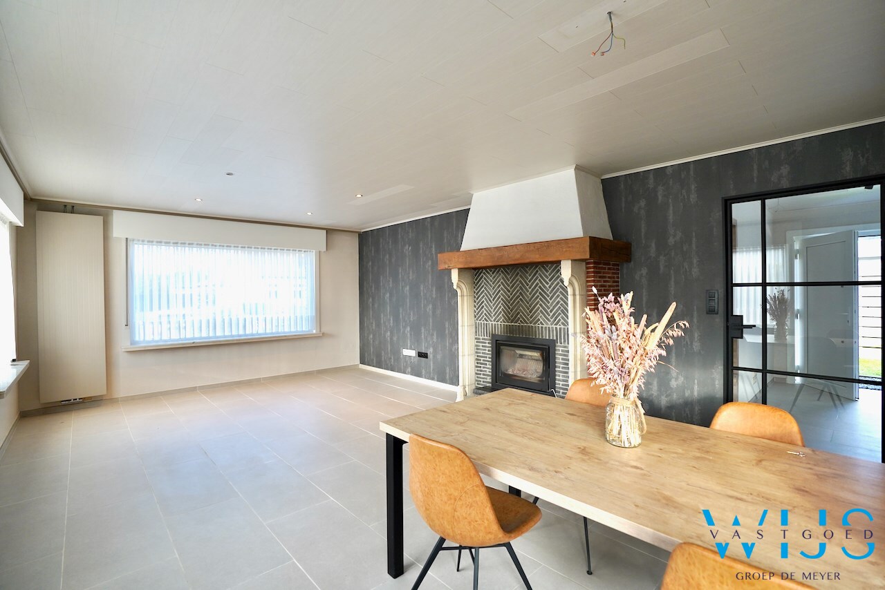 Bungalow met 2 slaapkamers op TOPlocatie ! 