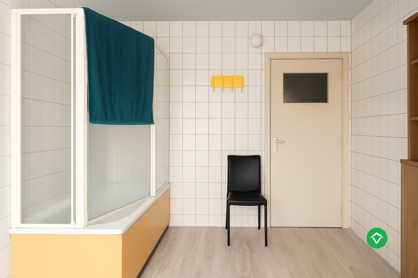 Ruime gezinswoning op perceel van 1126 m&#178;  - tal van mogelijkheden! 