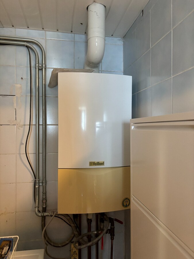 Woning in het centrum van Sint-Antonius op een perceel van 210 m&#178; met Zuid-tuin en ruime berging ca 30 m&#178; 