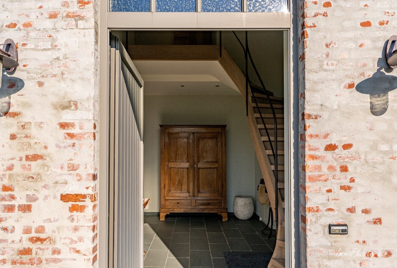 Prachtige langgevelhoeve met aanpalende weide op ca. 1,6 ha te Wortel (Hoogstraten) 