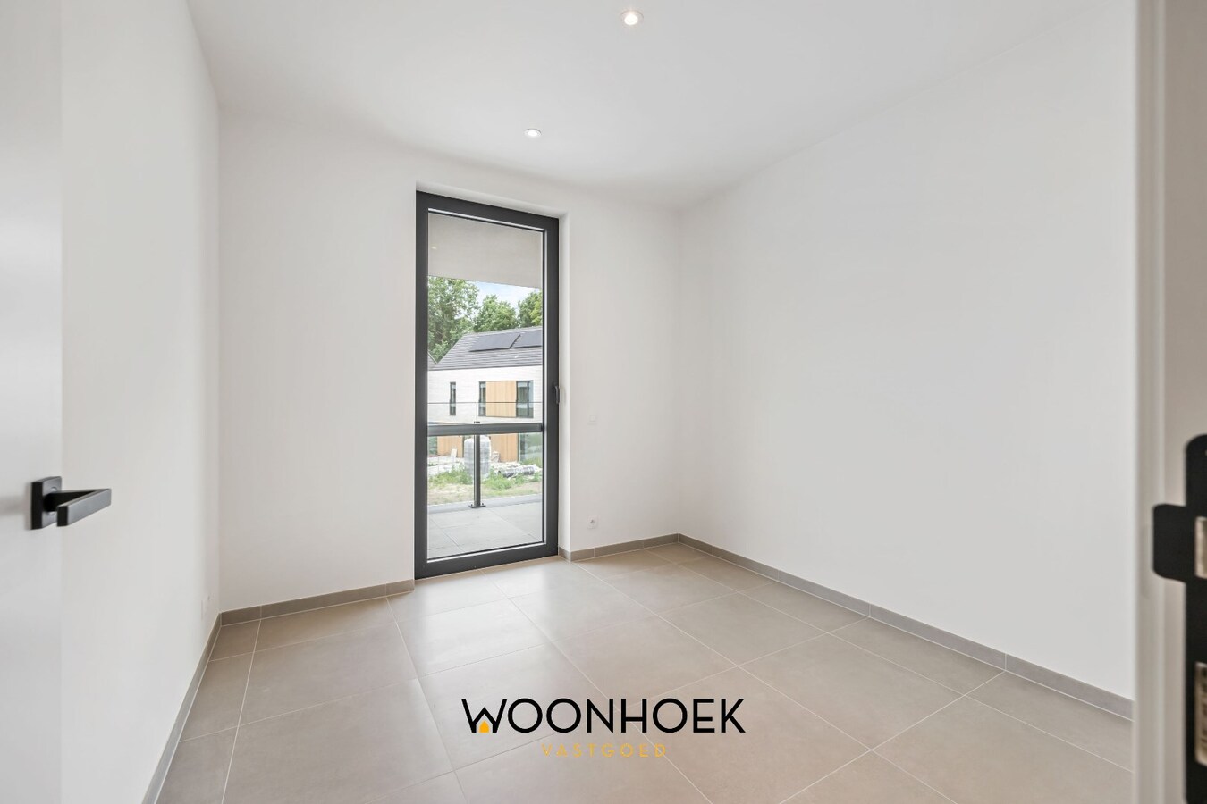 3- slpk luxeappartement met staanplaats in het Oeverpark! 