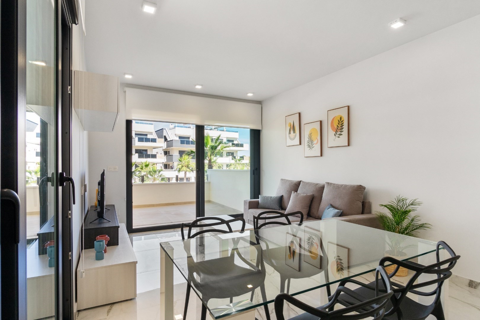 SPECIALE AANBIEDING Volledig ingericht nieuw appartement - direct beschikbaar! 