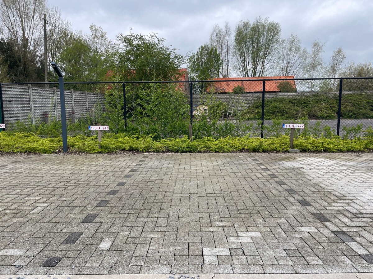 Appartement met &#233;&#233;n slaapkamer en autostaanplaats in rustige residentie! 
