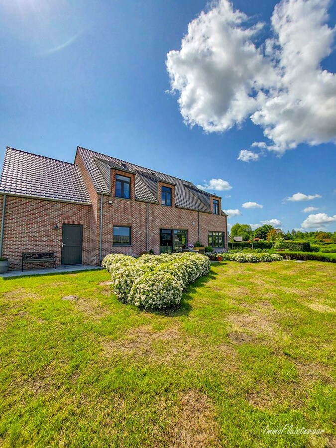 Property for sale in Moerbeke