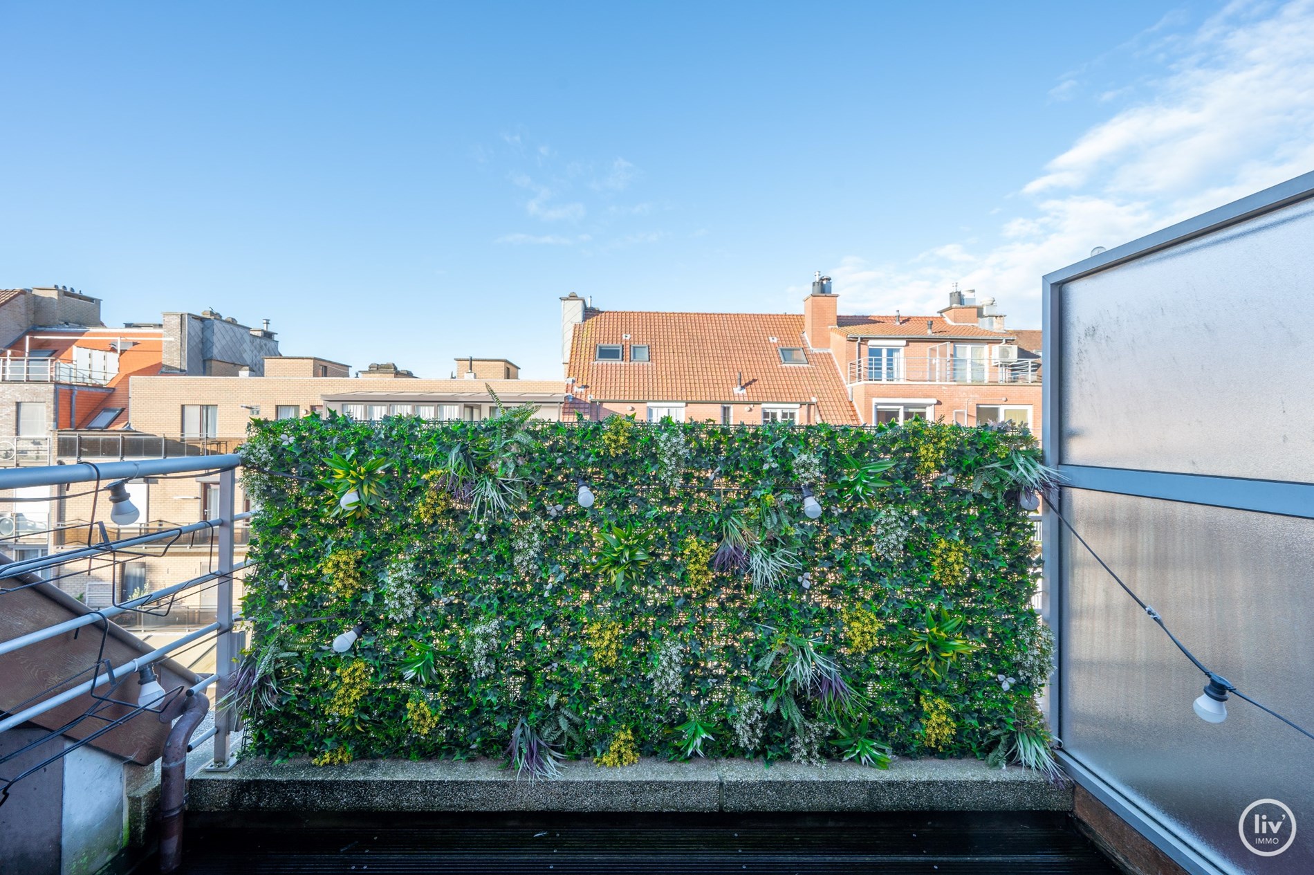 Appartement spacieux avec 3 chambres et 2 salles de bains &#224; Knokke avec vue d&#233;gag&#233;e sur la rue. 