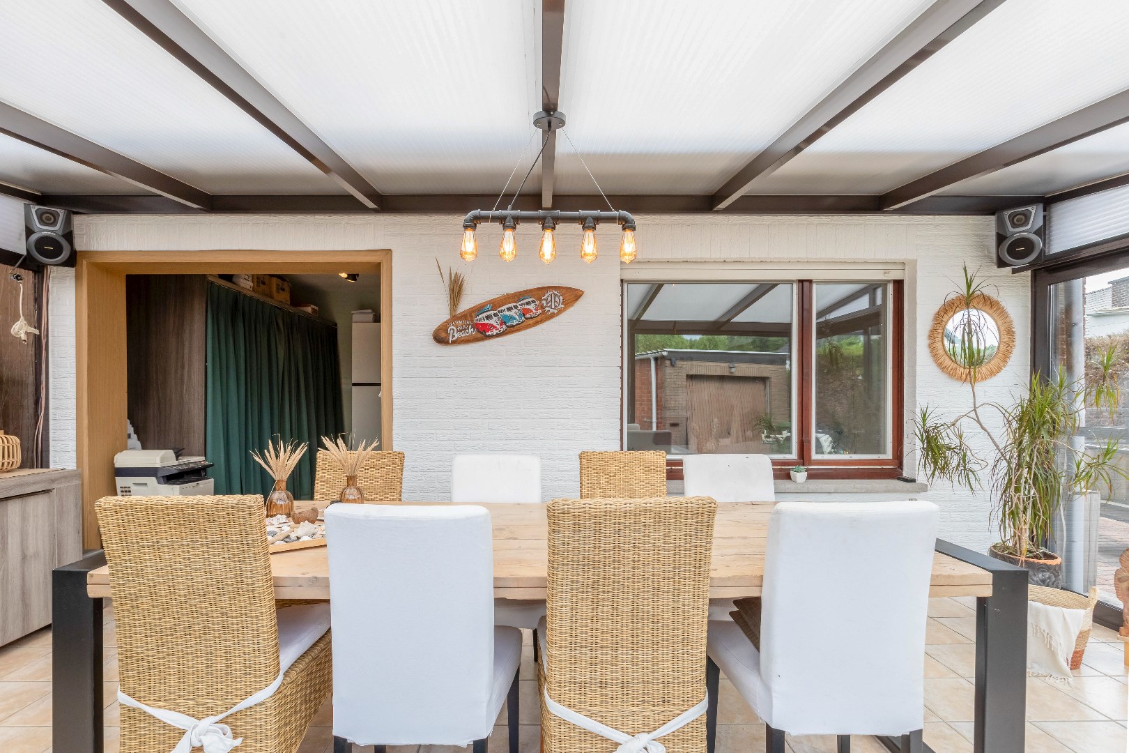 Op te frissen woning te Drongen 