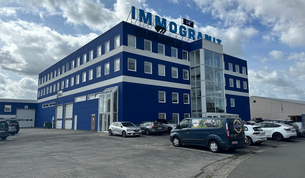 Magazijnen en kantoren te huur in Immogranit Building in Drongen