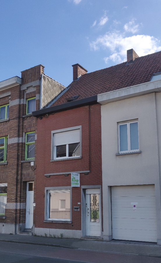 Rijwoning met 2 slaapkamers in centrum Roeselare 