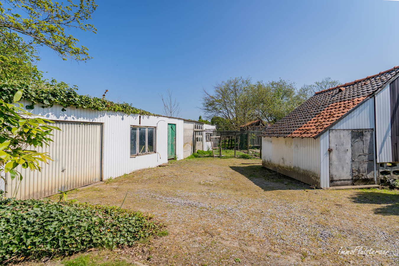 Te renoveren boerderij op ca. 8.112m2 te Geel 