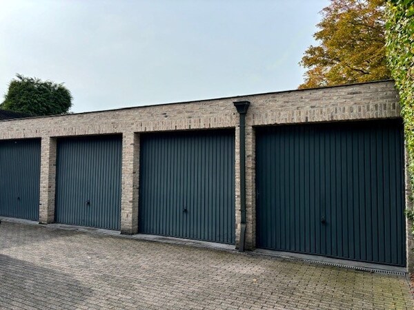 Verhuurd Garage te Izegem